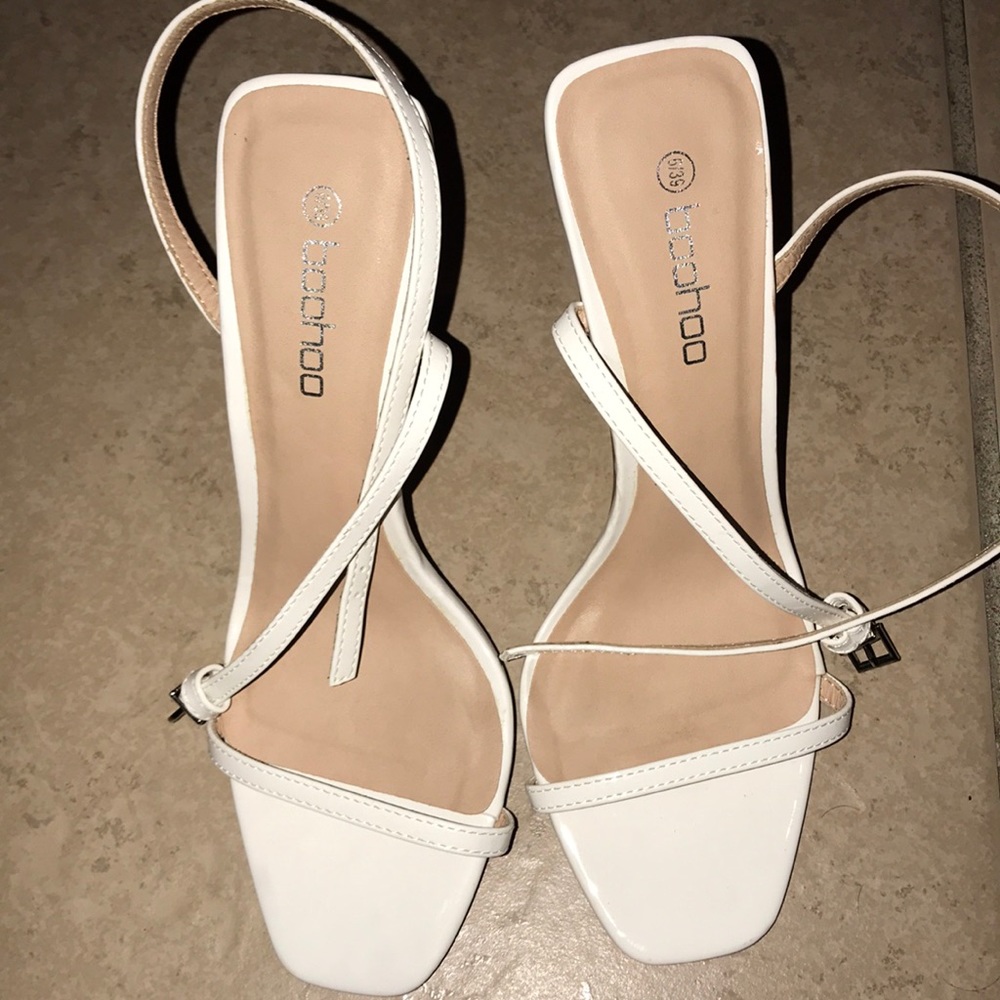 Brand new boohoo white heels